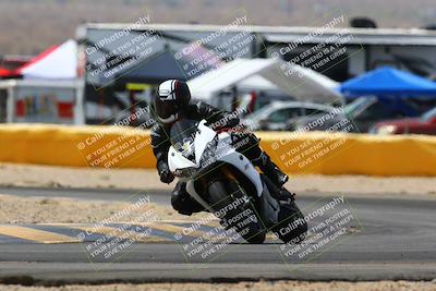 media/Apr-09-2022-SoCal Trackdays (Sat) [[c9e19a26ab]]/Turn 2 (1140am)/